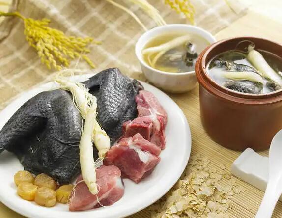 蘑菇视频成人网站免费厂家提示三伏天，吃“偏碱”食材，补充微量元素更加全面